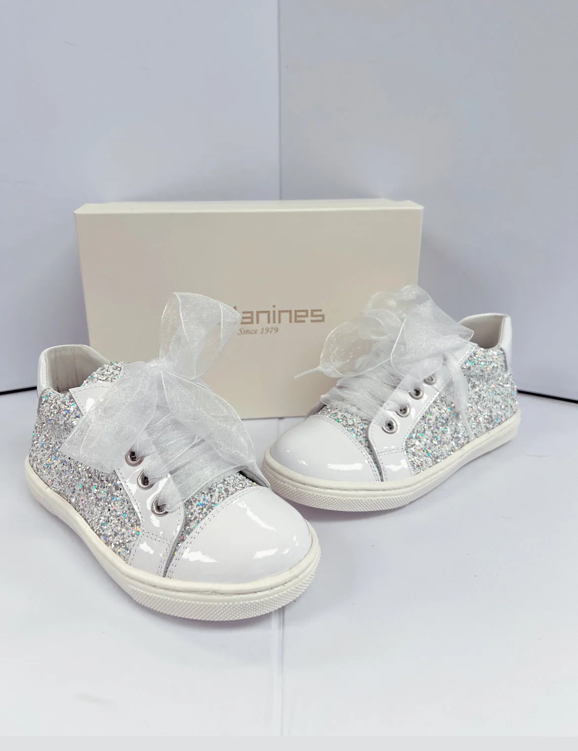 222295 Andanines White Glitter Trainers