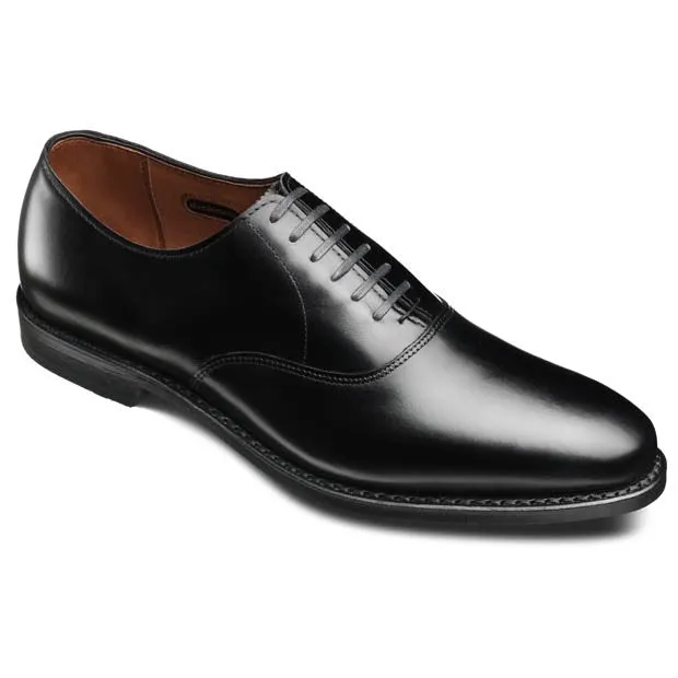 Allen Edmonds Carlyle Plain-Toe Oxfords