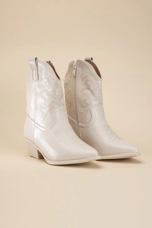 GOLD WESTERN BOOTIES