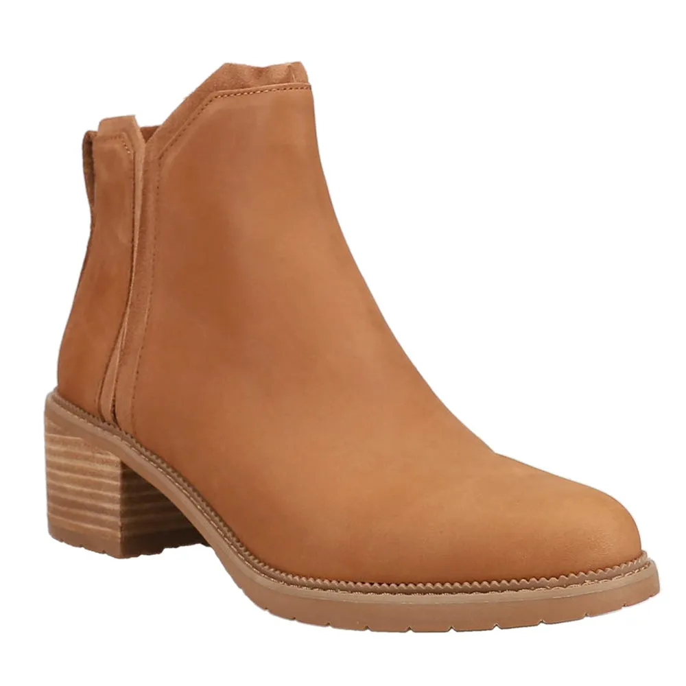 Hailey Round Toe Pull On Booties