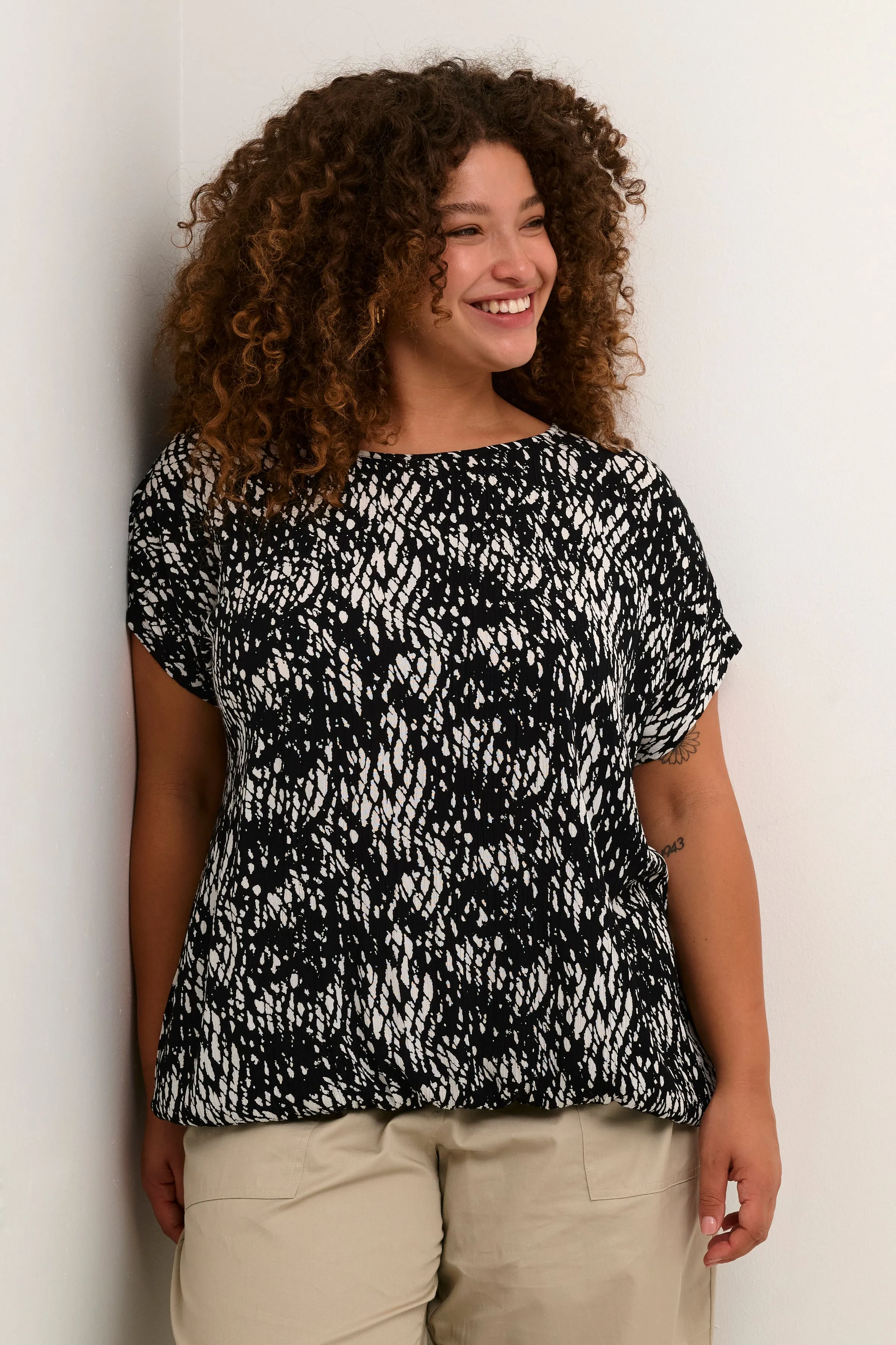 Kaffe Curve Stanley Blouse in Black Snake Print