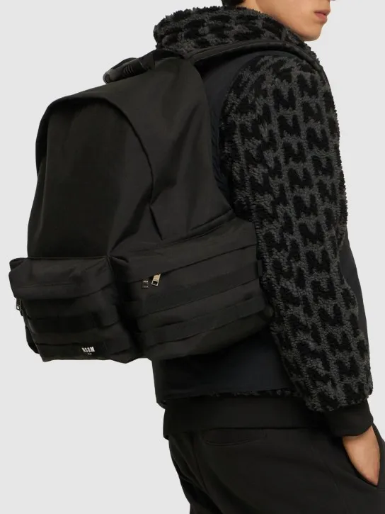 MSGM   Multi-pocket backpack 