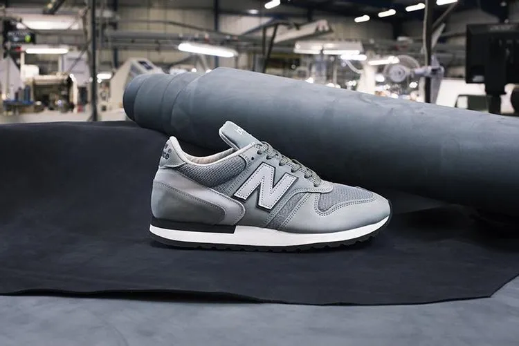 New Balance 770 Made in England 'Flimby 35th Anniversary' sneakers, gray