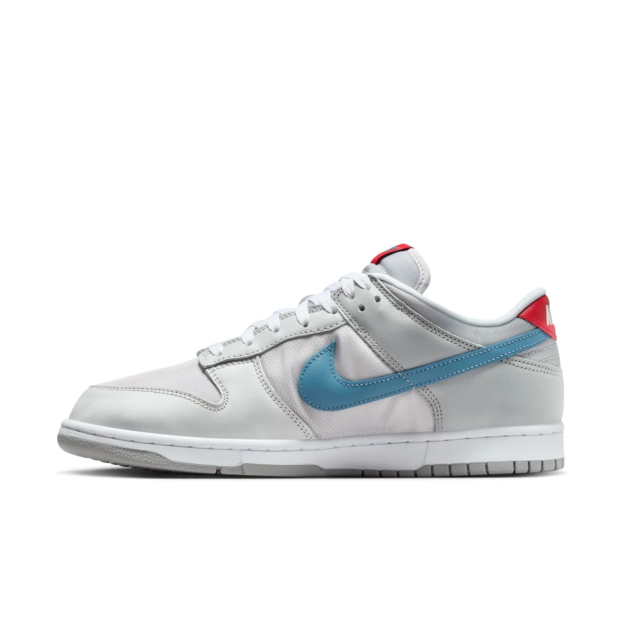 Nike Dunk Low QS Silver Surfer