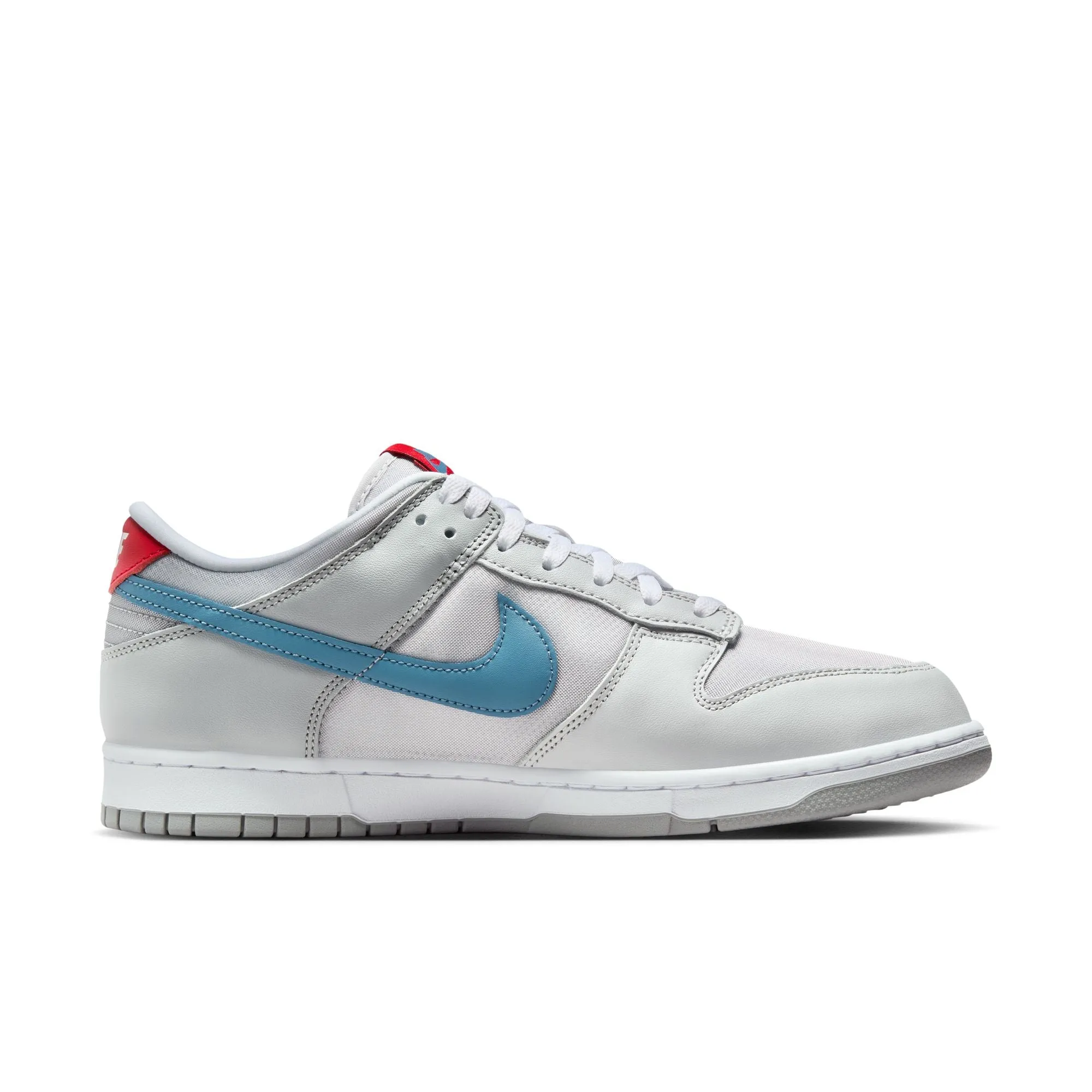 Nike Dunk Low QS Silver Surfer