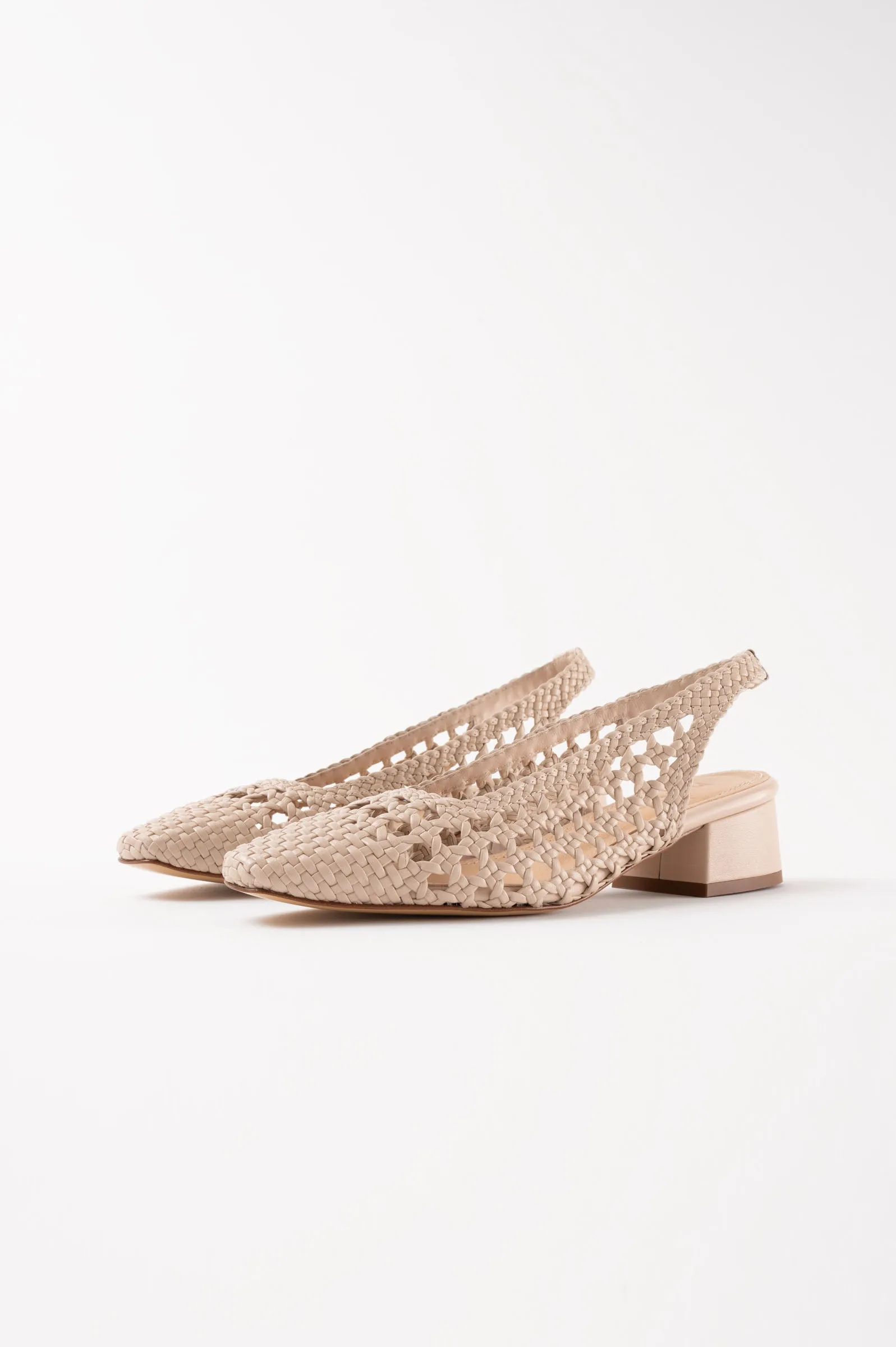 NOVA TARRAGONA - Beige Woven Leather Slingback Ballerina Flats