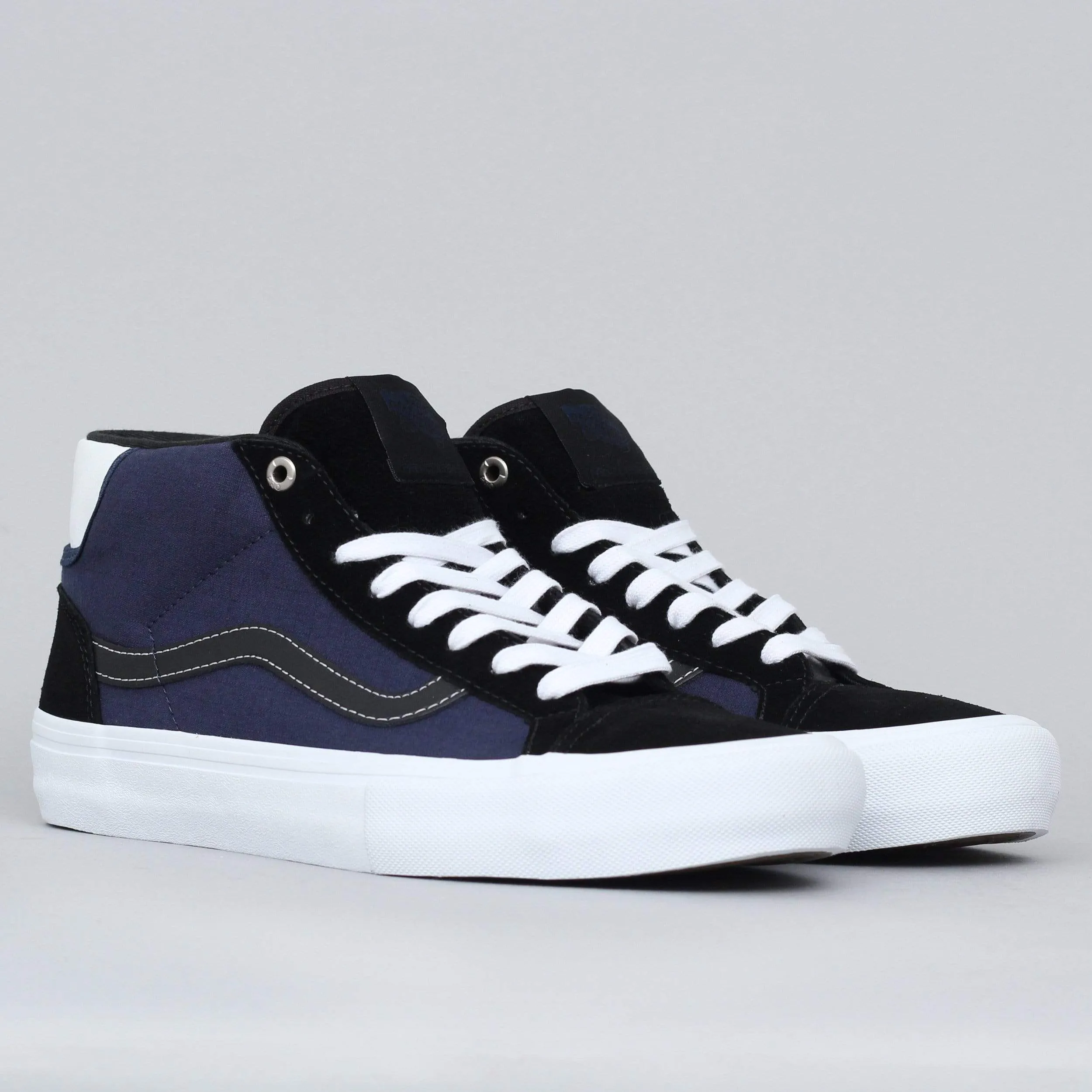 Vans Mid Skool Pro Shoes (Streetmachine) Black / Dark Blue / Traditional White