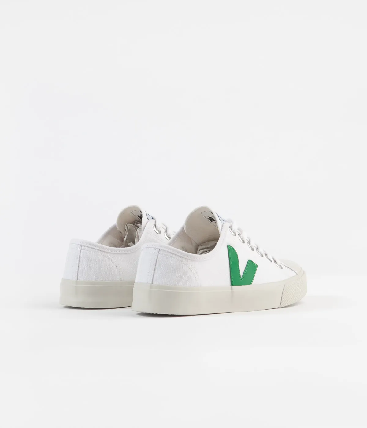 Veja Womens Wata Canvas Shoes - White / Emeraude